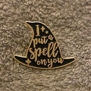 I put a spell on you witch hat lapel pin